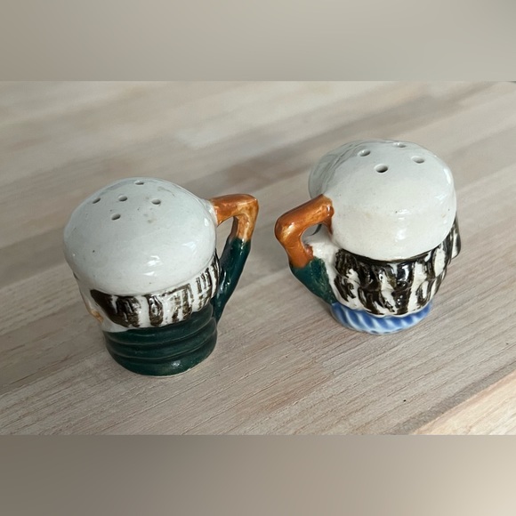 Miniature Toby Mug Salt and Pepper Shaker Set Made in Japan Rare Vintage - Picture 2 of 7
